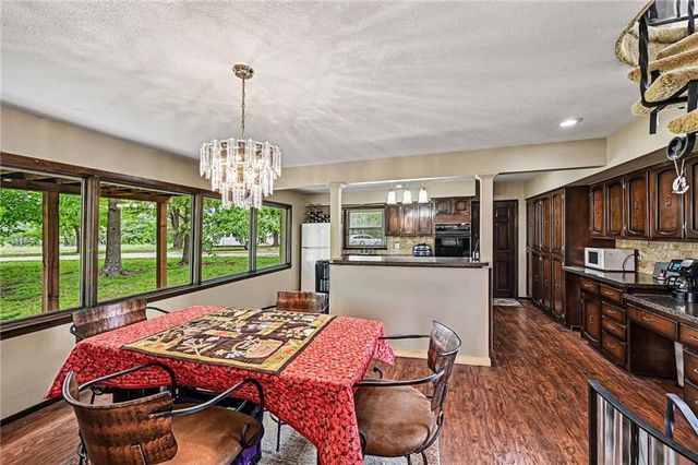 9899 NW Blair Lane, Gower, MO 64454