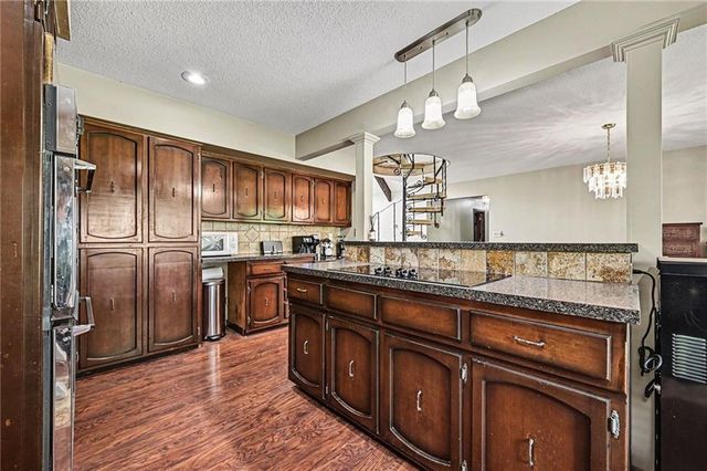 9899 NW Blair Lane, Gower, MO 64454