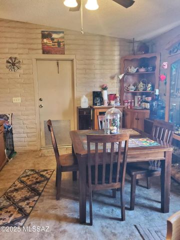 107 E Avenue H, San Manuel, AZ 85631