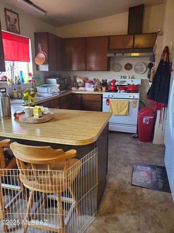 107 E Avenue H, San Manuel, AZ 85631