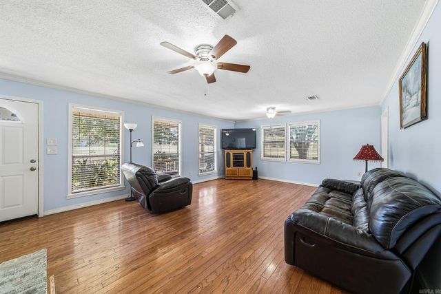 11 Circle B Drive, Ward, AR 72176