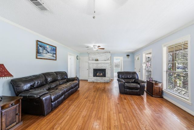 11 Circle B Drive, Ward, AR 72176