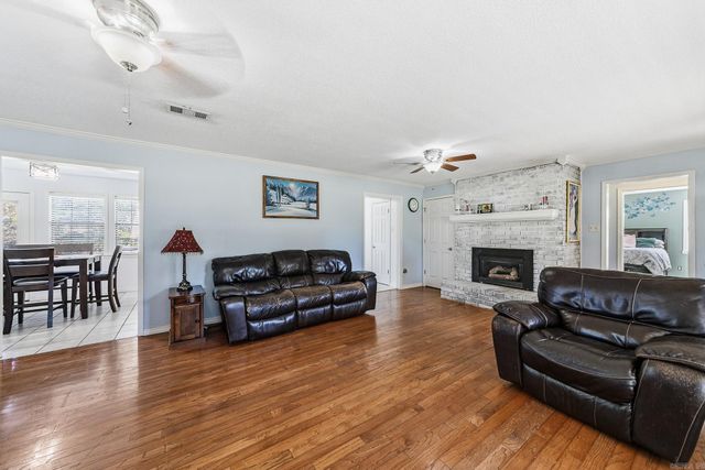 11 Circle B Drive, Ward, AR 72176