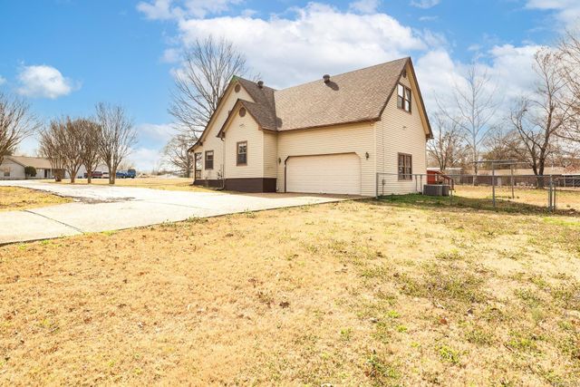 11 Circle B Drive, Ward, AR 72176