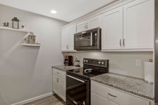 2610 Purdom Court, Evansville, IN 47715