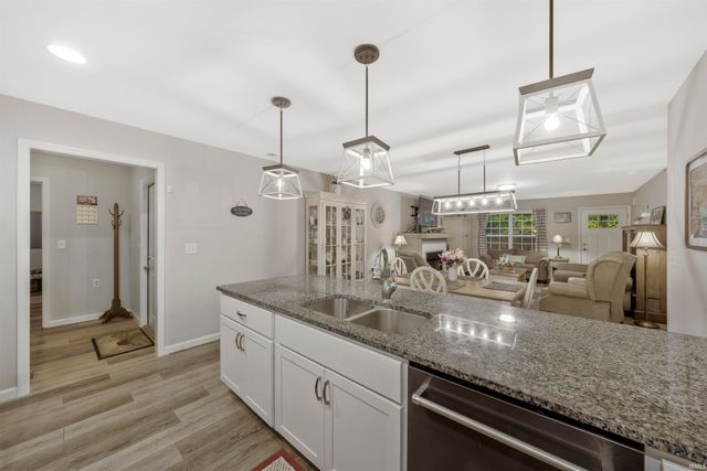 2610 Purdom Court, Evansville, IN 47715