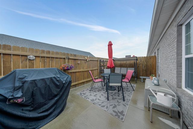2610 Purdom Court, Evansville, IN 47715