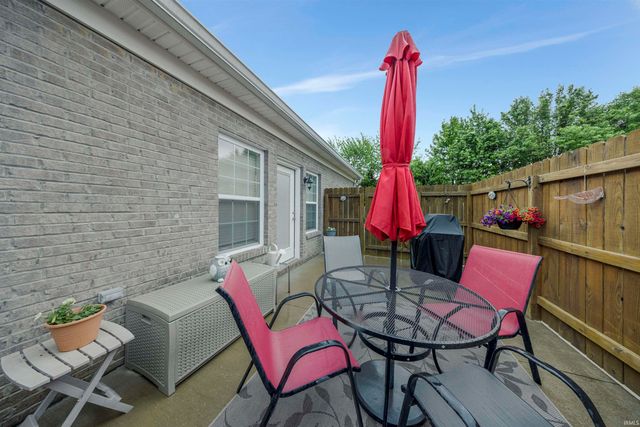 2610 Purdom Court, Evansville, IN 47715