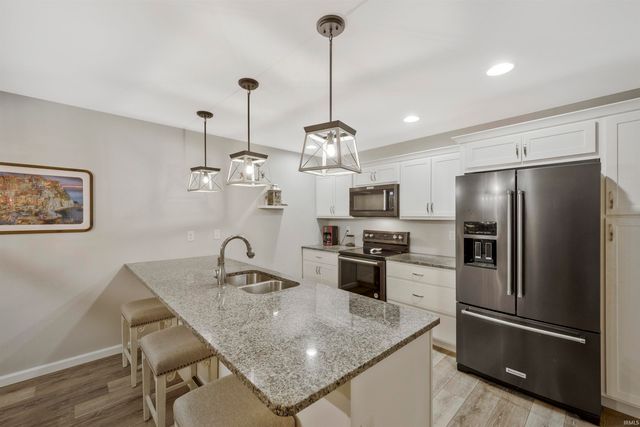 2610 Purdom Court, Evansville, IN 47715