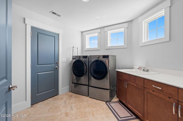 3582 Woodcrest Lane, Southport, NC 28461