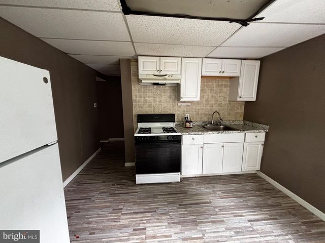 50 W MONROE ST, Mount Holly, NJ 08060
