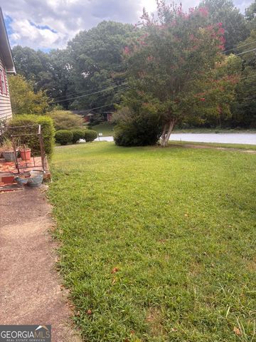 1207 Bell Avenue, East Point, GA 30344