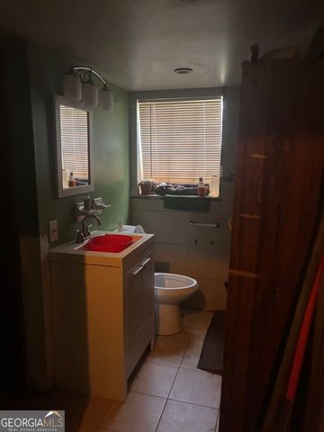 1207 Bell Avenue, East Point, GA 30344