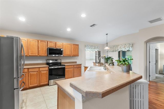 4134 BEDFORD AVENUE, Winter Haven, FL 33884
