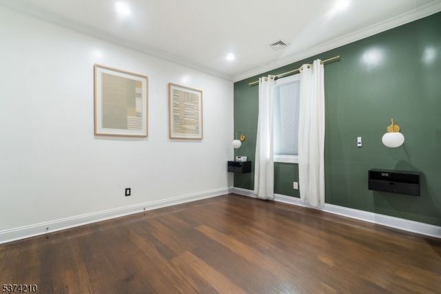 122 4Th Ave, East Orange City, NJ 07017