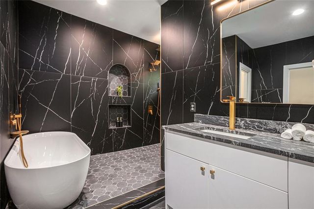 1721 S Gordon SW Street, Atlanta, GA 30310