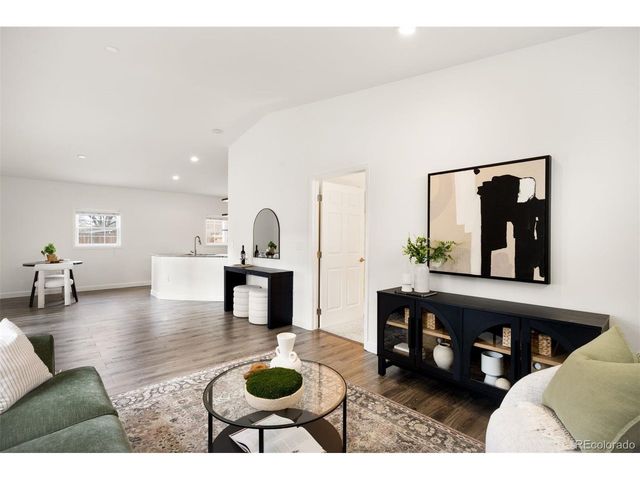 3215 S Fairfax St, Denver, CO 80222