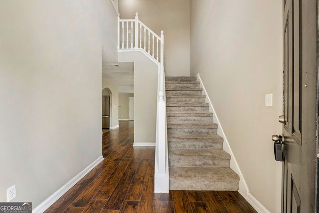 5656 One Lake Way, South Fulton, GA 30349