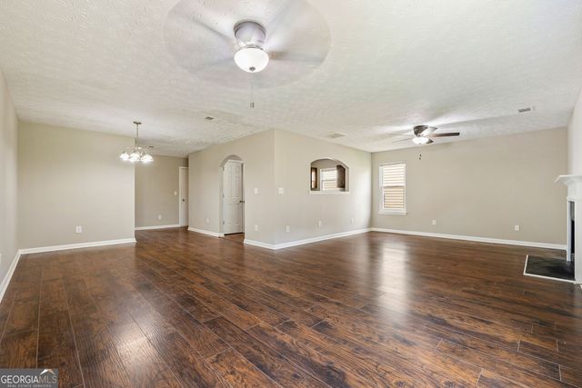 5656 One Lake Way, South Fulton, GA 30349