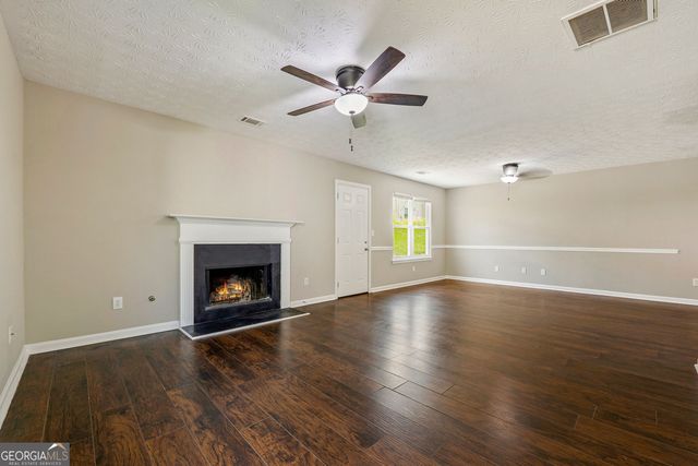 5656 One Lake Way, South Fulton, GA 30349