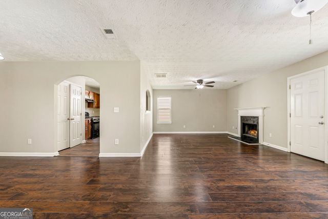 5656 One Lake Way, South Fulton, GA 30349