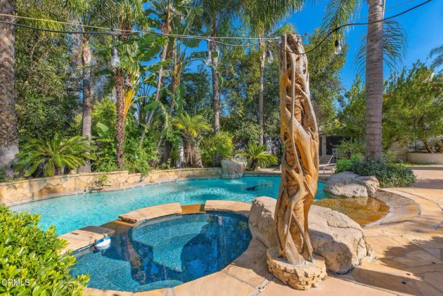 19443 Hatteras Street, Los Angeles, CA 91356