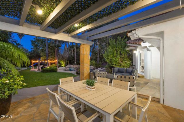 19443 Hatteras Street, Los Angeles, CA 91356