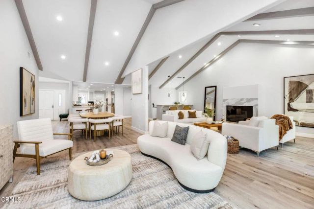 19443 Hatteras Street, Los Angeles, CA 91356