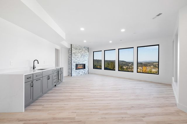 5022 S Lincoln Way, Spokane, WA 99224