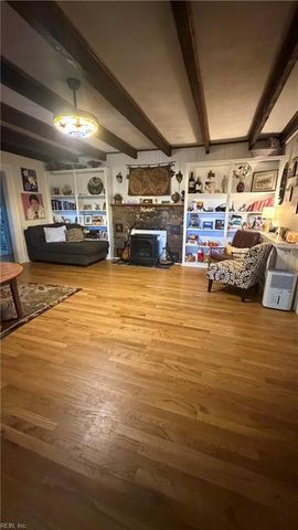 1137 Inland RD, Chesapeake, VA 23322