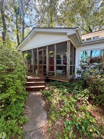 1137 Inland RD, Chesapeake, VA 23322