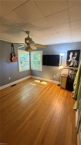 1137 Inland RD, Chesapeake, VA 23322