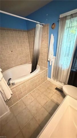 1137 Inland RD, Chesapeake, VA 23322