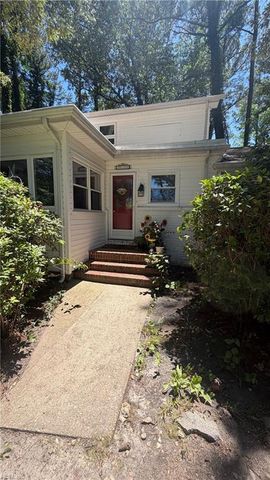 1137 Inland RD, Chesapeake, VA 23322