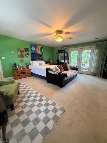 1137 Inland RD, Chesapeake, VA 23322