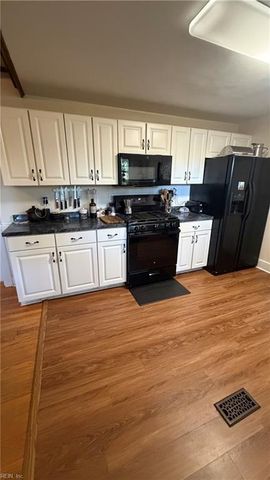 1137 Inland RD, Chesapeake, VA 23322
