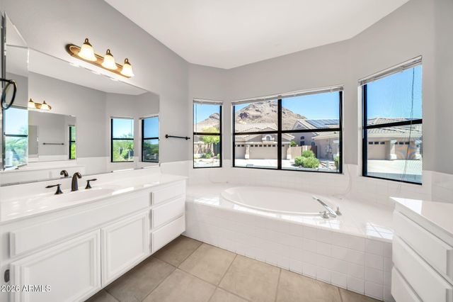 1536 E MEADOW Lane, Phoenix, AZ 85022