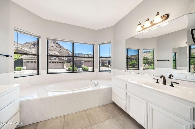 1536 E MEADOW Lane, Phoenix, AZ 85022