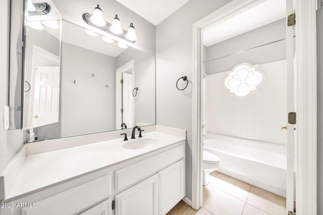 1536 E MEADOW Lane, Phoenix, AZ 85022