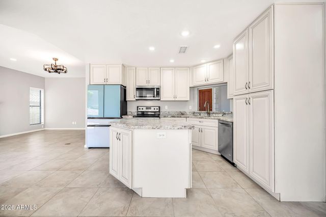1536 E MEADOW Lane, Phoenix, AZ 85022