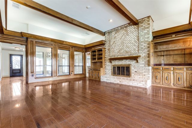 10009 Chimney Hill Lane, Dallas, TX 75243