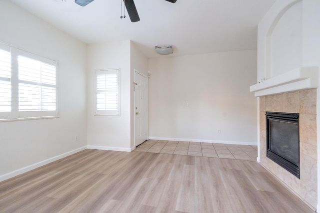 2043 Paul Courter Way, Sacramento, CA 95835