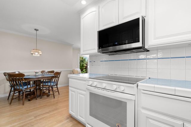 910 Corcoran Avenue, Santa Cruz, CA 95062