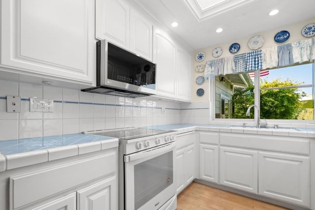 910 Corcoran Avenue, Santa Cruz, CA 95062