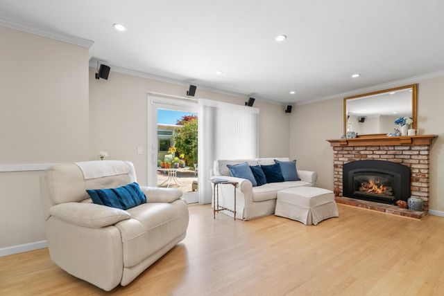910 Corcoran Avenue, Santa Cruz, CA 95062