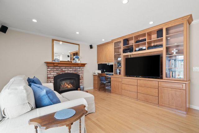 910 Corcoran Avenue, Santa Cruz, CA 95062