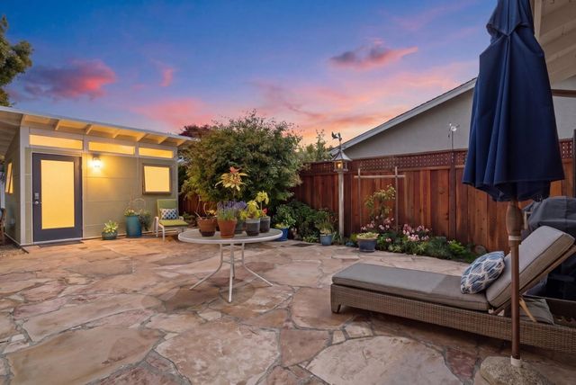 910 Corcoran Avenue, Santa Cruz, CA 95062