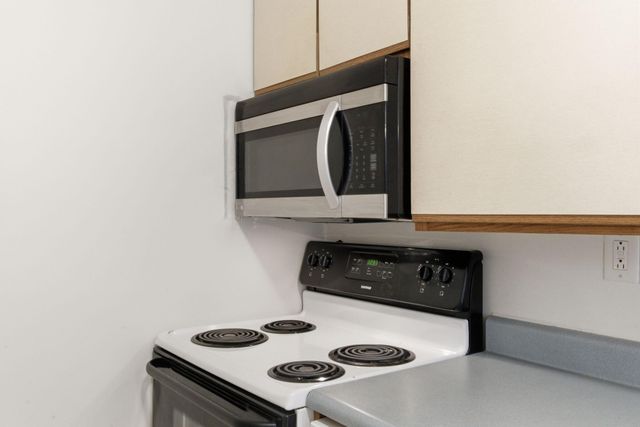 209 Simpson Avenue 201, Lexington, KY 40504