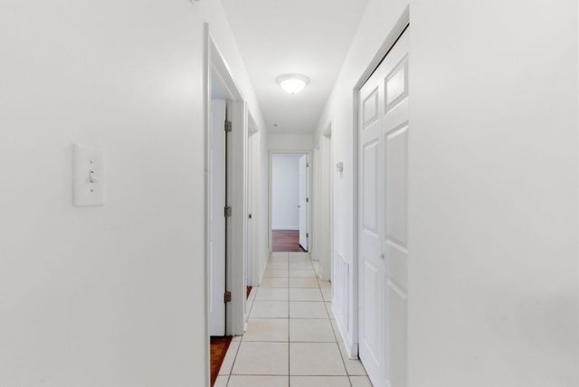 209 Simpson Avenue 201, Lexington, KY 40504