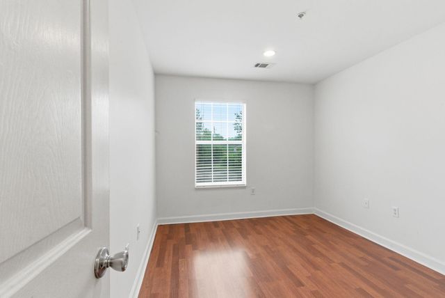 209 Simpson Avenue 201, Lexington, KY 40504